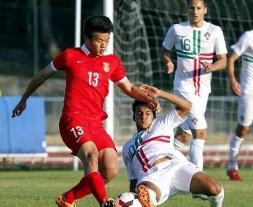 他在训练中 他在训练中